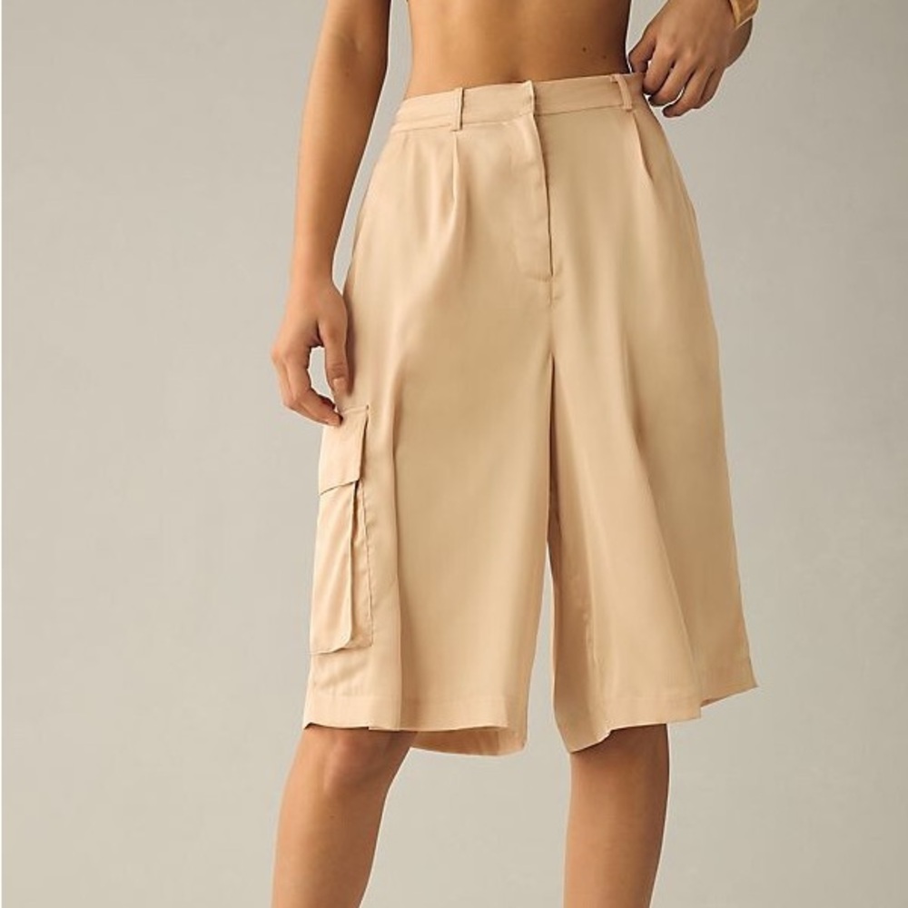 Anthropologie Hutch Pleated Utility Shorts🤍